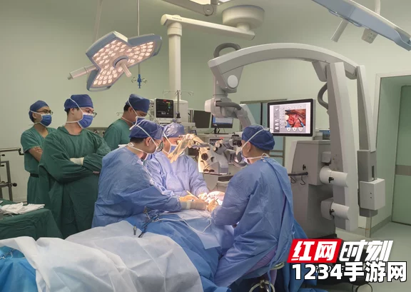美国首例子宫移植术失败，病人突发疾病导致手术结果令人遗憾